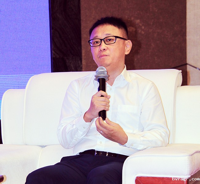 1661568852220059957.jpg 洪云-650.jpg