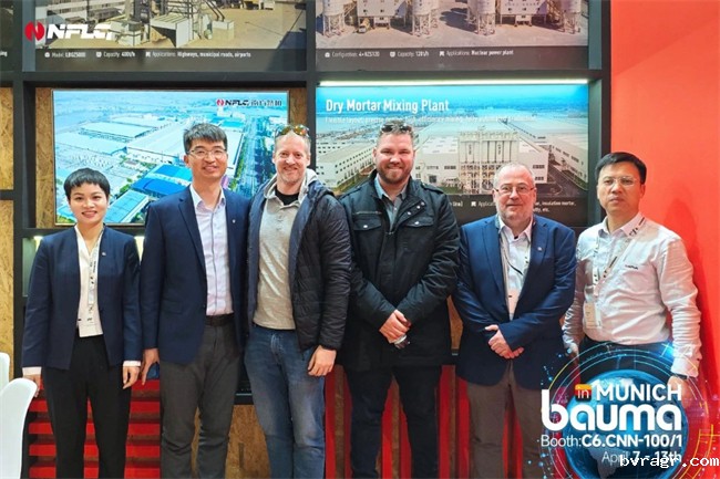 1744344059217025024.jpg 2.jpg