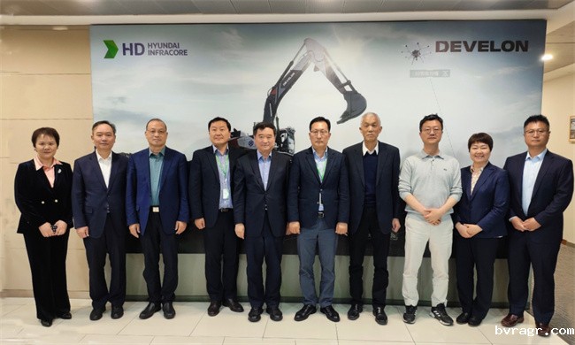 1745283590382087876.jpg 2.jpg