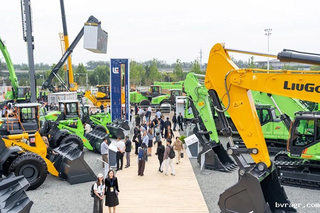 1758645479486094242.jpg 640.jpg